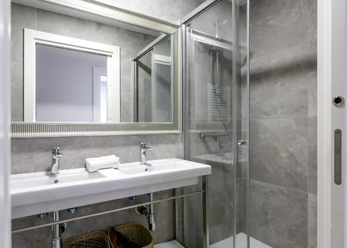 Epalza By People Бильбао